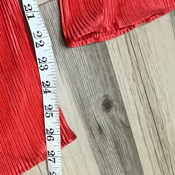 Lane Bryant Coral Pleated Multi-Way Off-The-Shoulder Jumpsuit size 14/16 - Picture 10 of 11